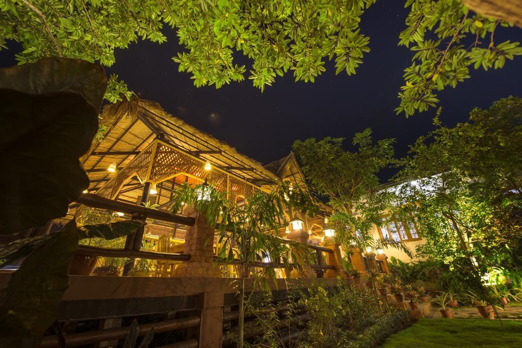 Tai House Resort Hsipaw Buitenkant foto