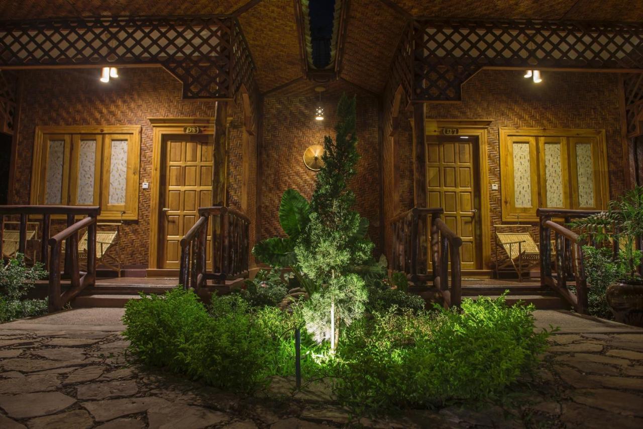 Tai House Resort Hsipaw Buitenkant foto